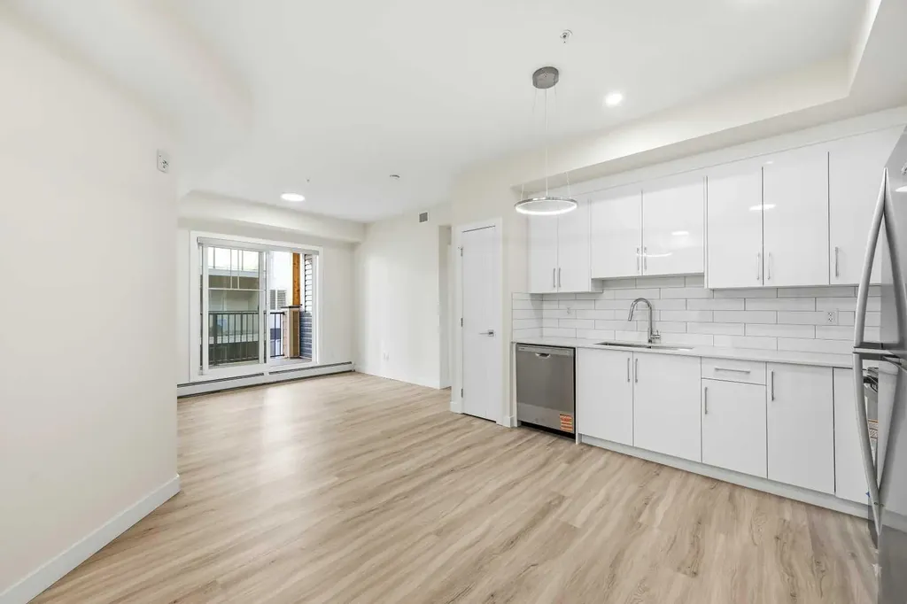 15 Skyview Point Crescent NE Calgary AB T3N 2T1