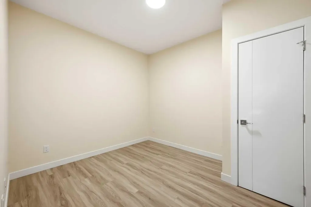15 Skyview Point Crescent NE Calgary AB T3N 2T1