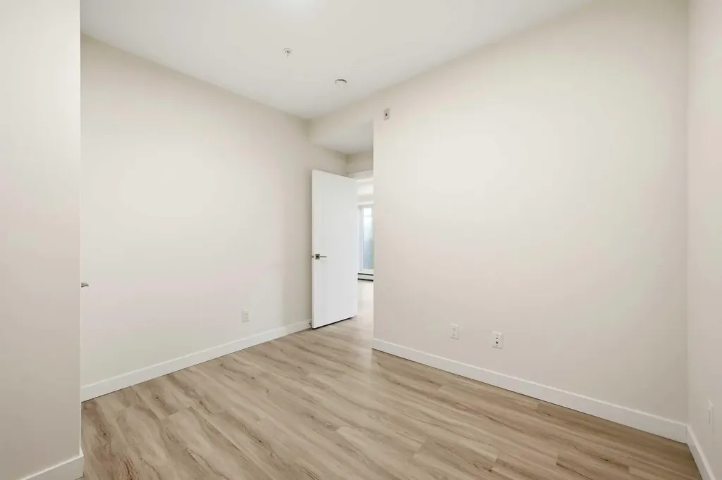 15 Skyview Point Crescent NE Calgary AB T3N 2T1