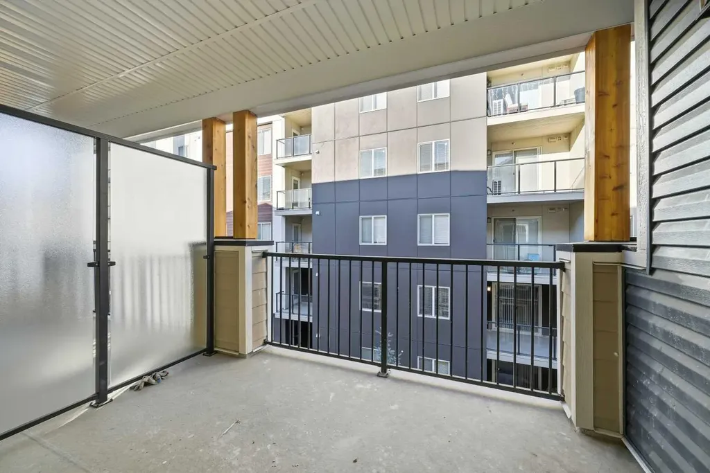 15 Skyview Point Crescent NE Calgary AB T3N 2T1