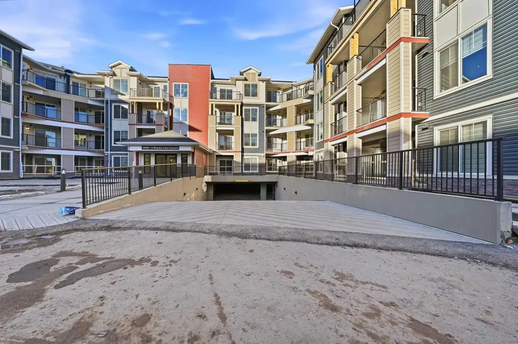 15 Skyview Point Crescent NE Calgary AB T3N 2T1