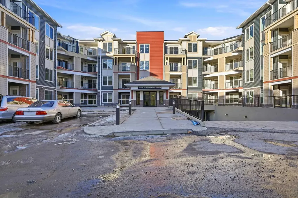 15 Skyview Point Crescent NE Calgary AB T3N 2T1