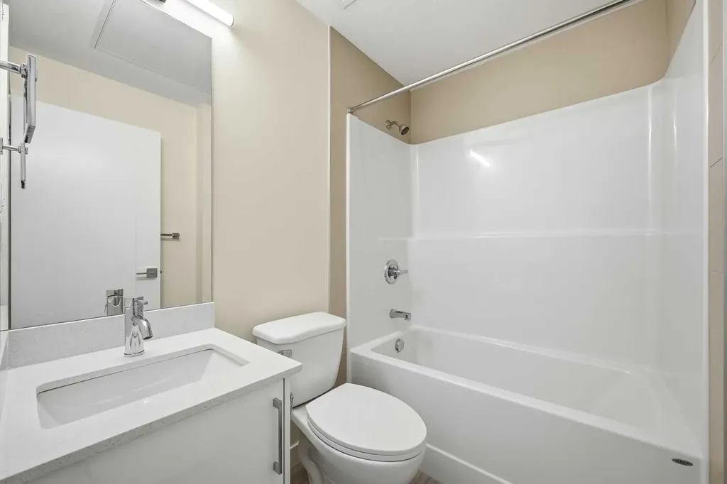 15 Skyview Point Crescent NE Calgary AB T3N 2T1