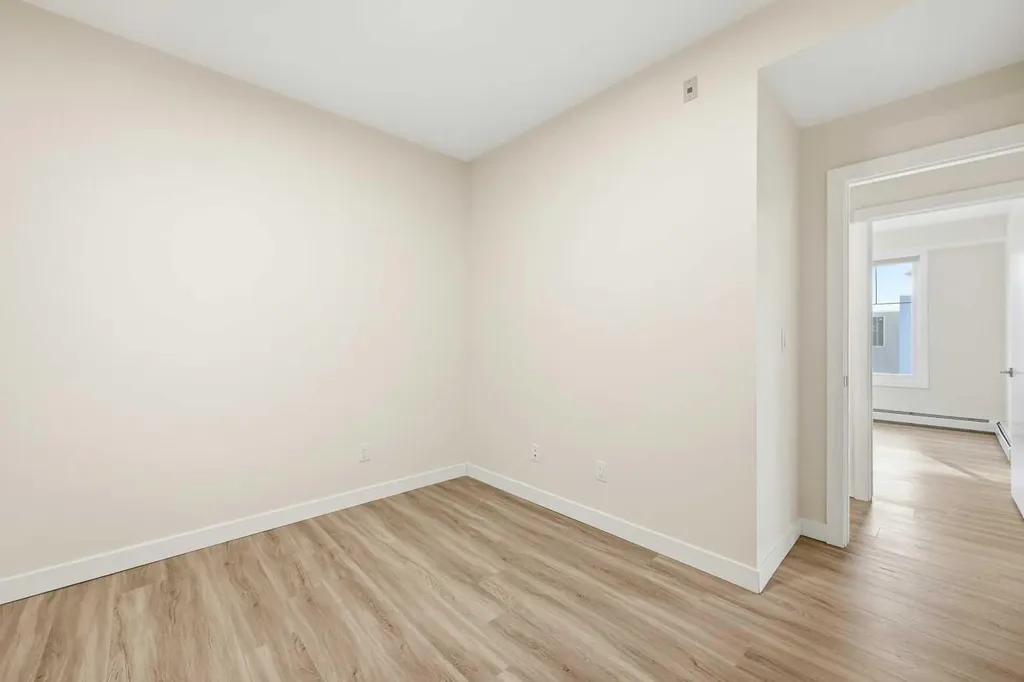 15 Skyview Point Crescent NE Calgary AB T3N 2T1