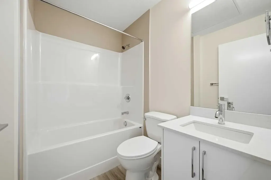 15 Skyview Point Crescent NE Calgary AB T3N 2T1