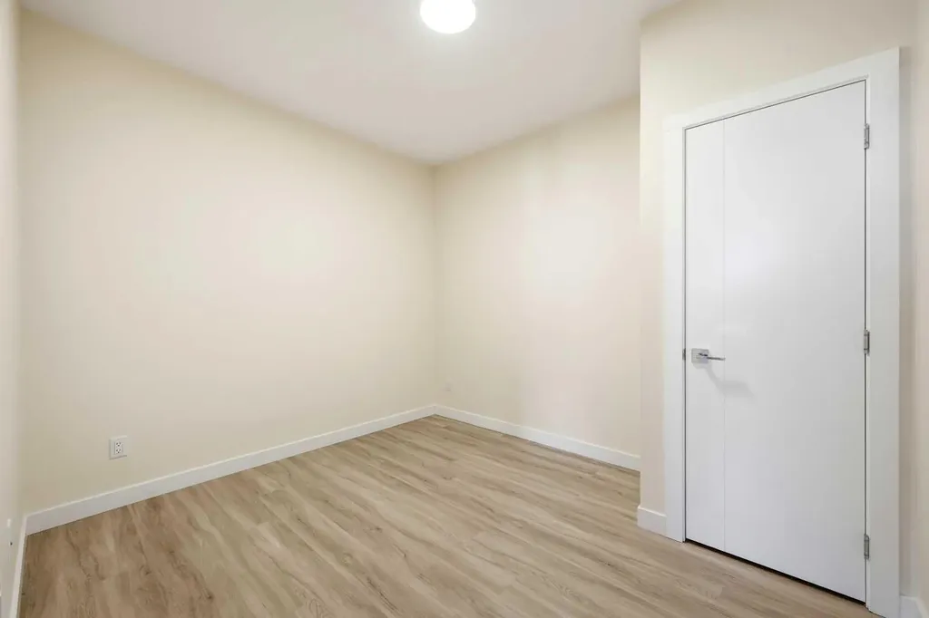 15 Skyview Point Crescent NE Calgary AB T3N 2T1