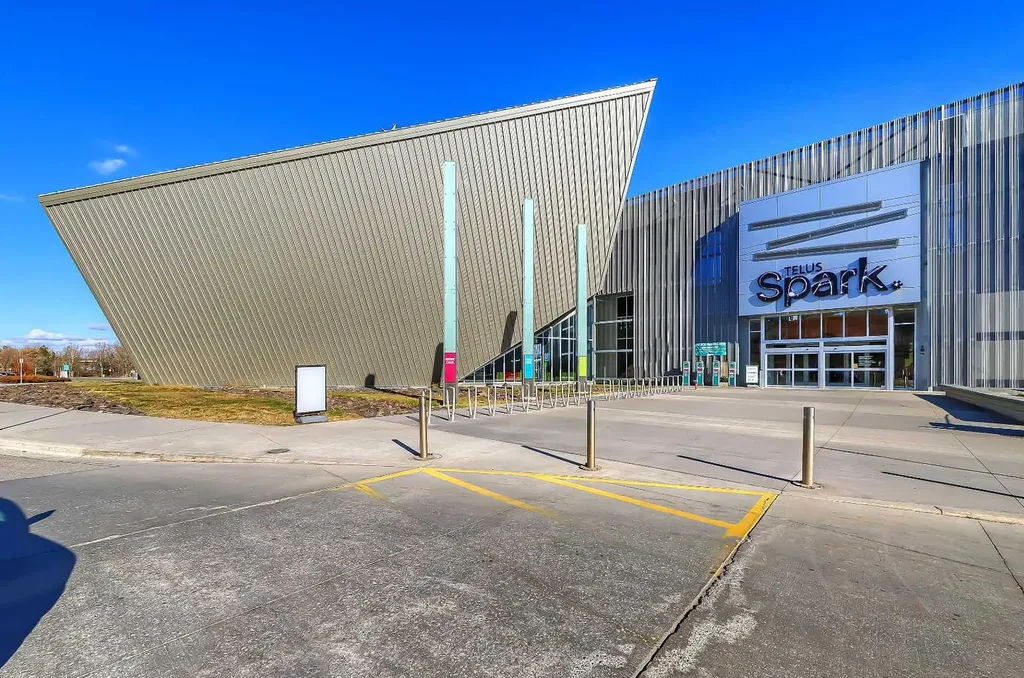 828 8 Avenue NE Calgary AB T2E 9E2