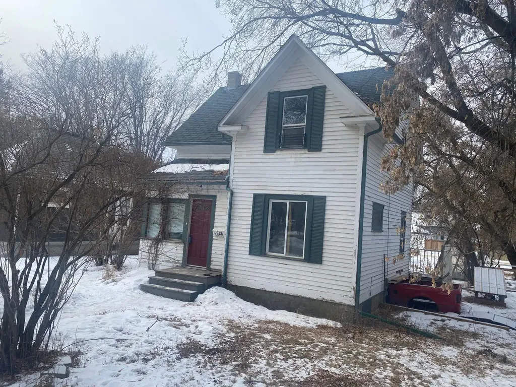 4826 47 Street Camrose AB T4V1J6