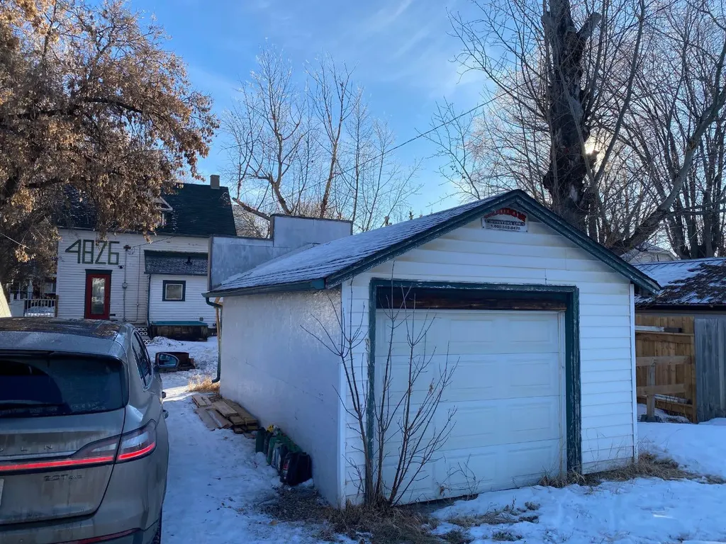 4826 47 Street Camrose AB T4V1J6