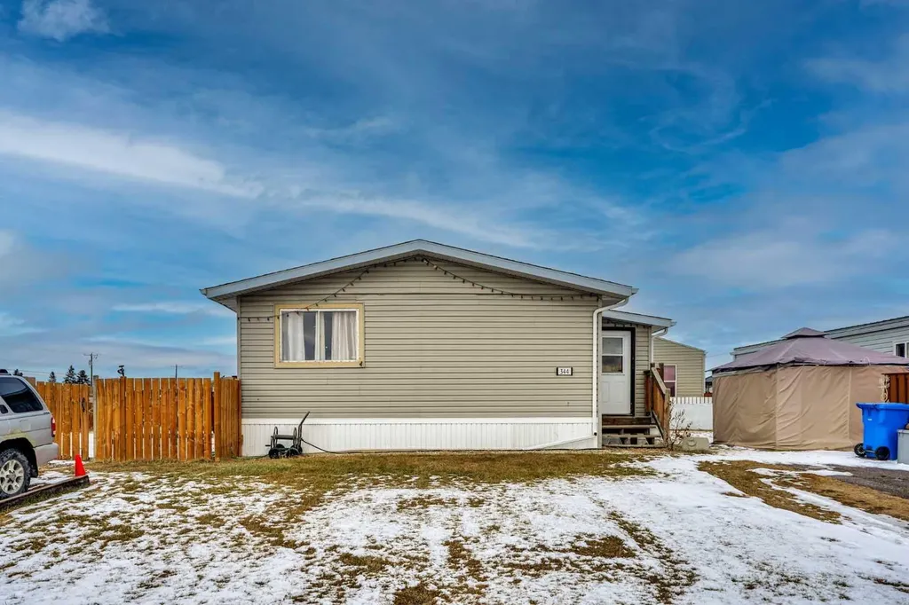6220 17 Avenue SE Calgary AB T2A 0W6