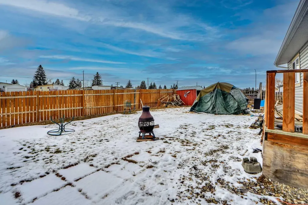 6220 17 Avenue SE Calgary AB T2A 0W6