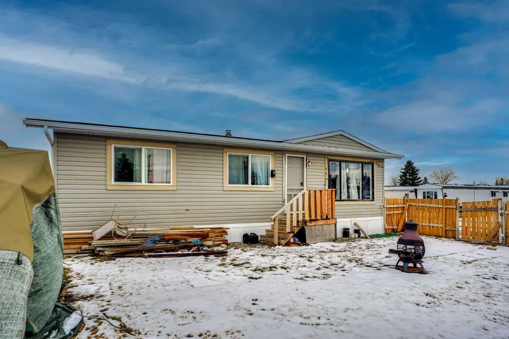 6220 17 Avenue SE Calgary AB T2A 0W6