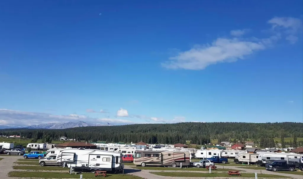 50409 B Highway 16 Hinton AB T7V 1X3