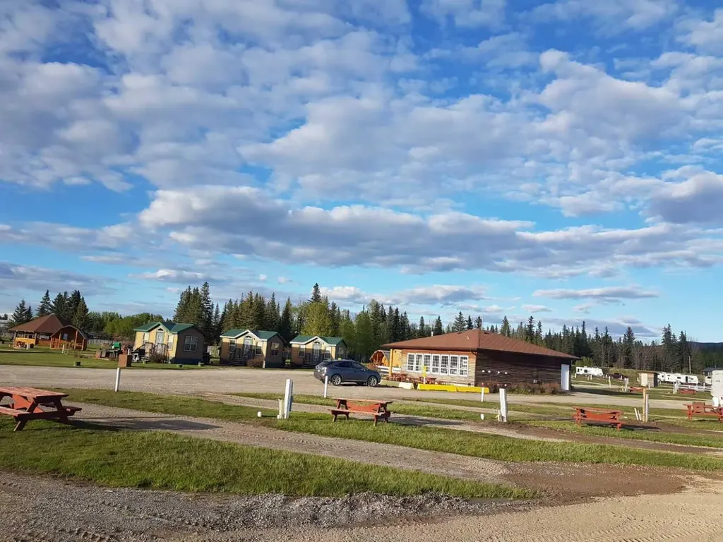 50409 B Highway 16 Hinton AB T7V 1X3