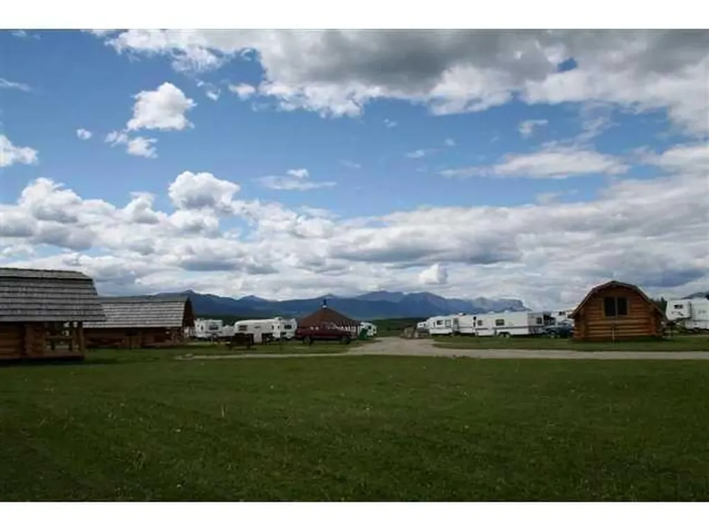 50409 B Highway 16 Hinton AB T7V 1X3