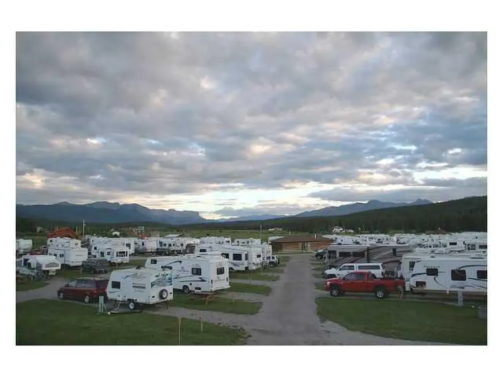 50409 B Highway 16 Hinton AB T7V 1X3