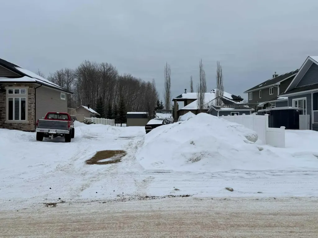 27 Springwood Drive NE Slave Lake AB T0G 2A2