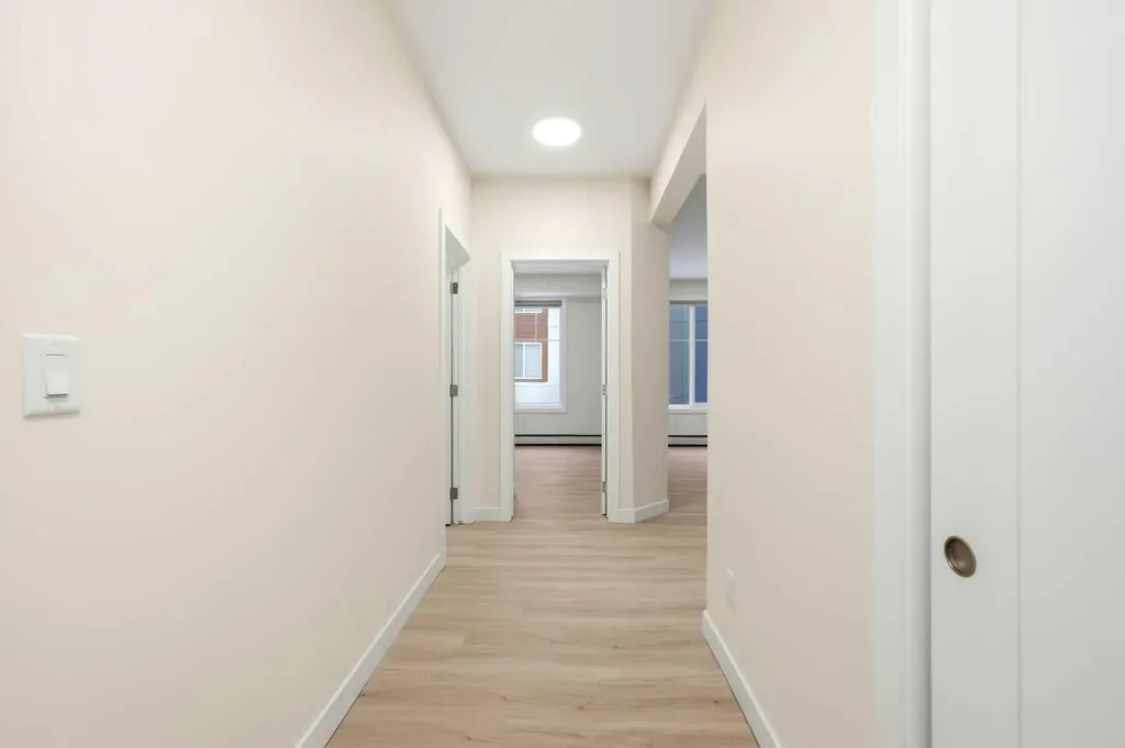 15 Skyview Point Crescent NE Calgary AB T3N 2T1