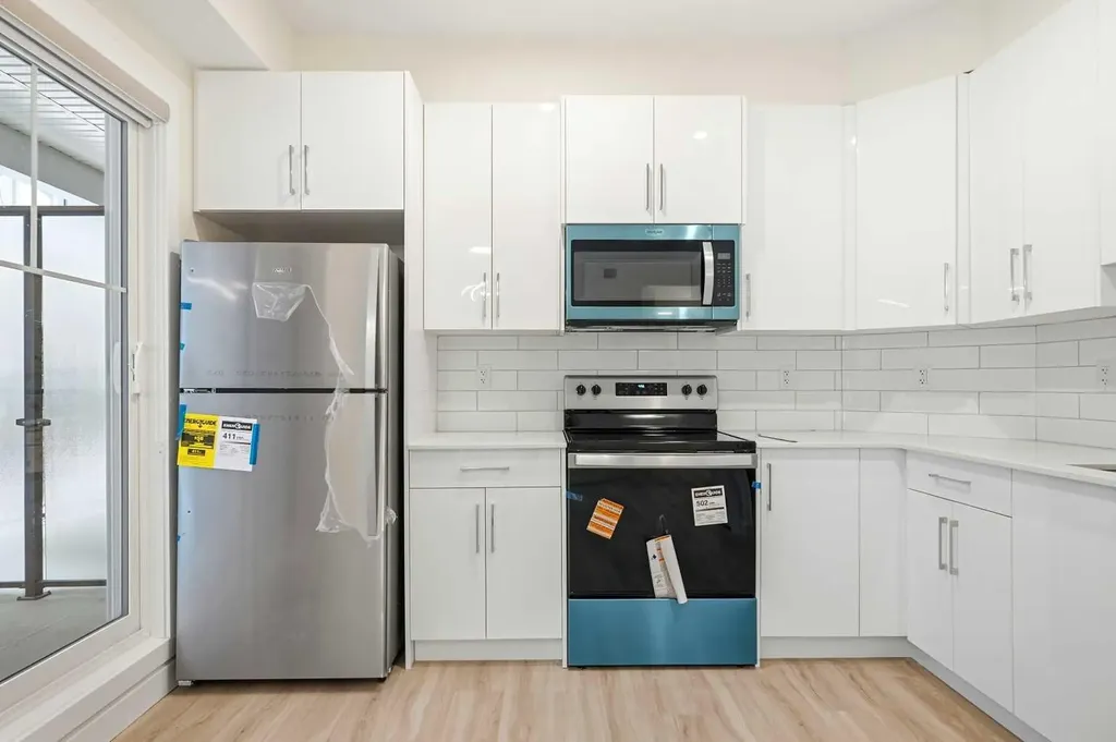 15 Skyview Point Crescent NE Calgary AB T3N 2T1