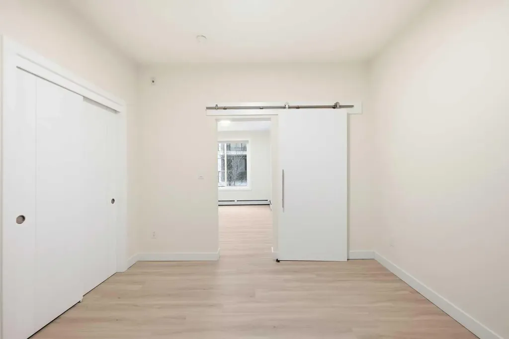 15 Skyview Point Crescent NE Calgary AB T3N 2T1