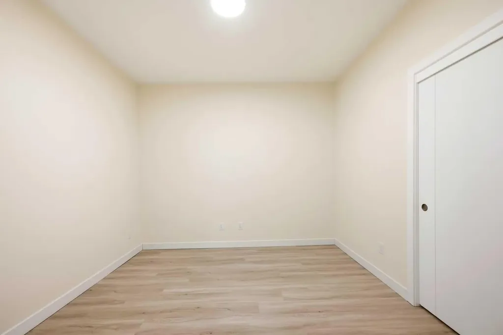 15 Skyview Point Crescent NE Calgary AB T3N 2T1