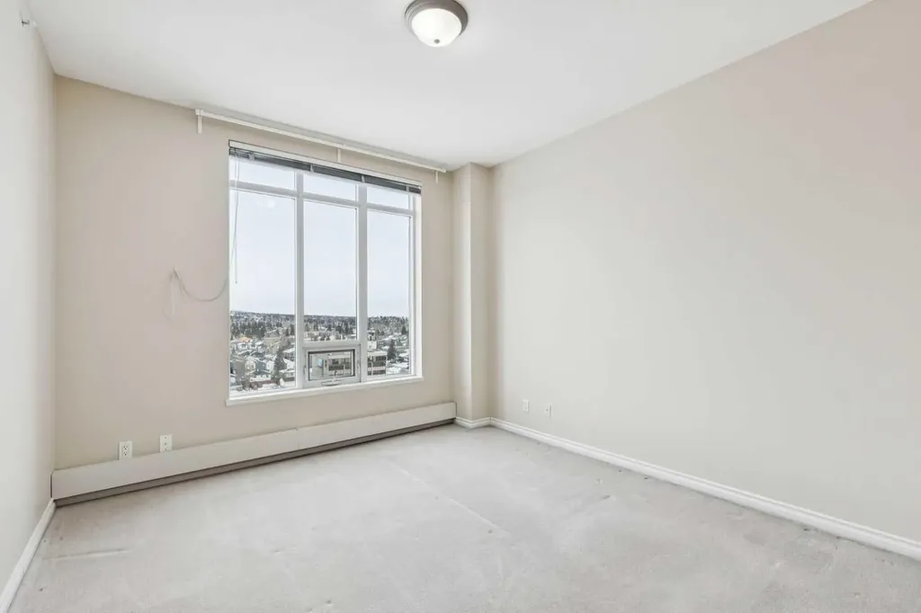 1726 14 Avenue NW Calgary AB T2N 4Y8