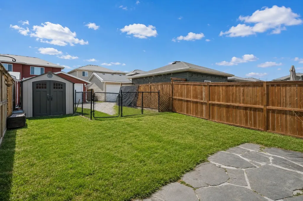 173 Willow Green Cochrane AB T4C 0Y9