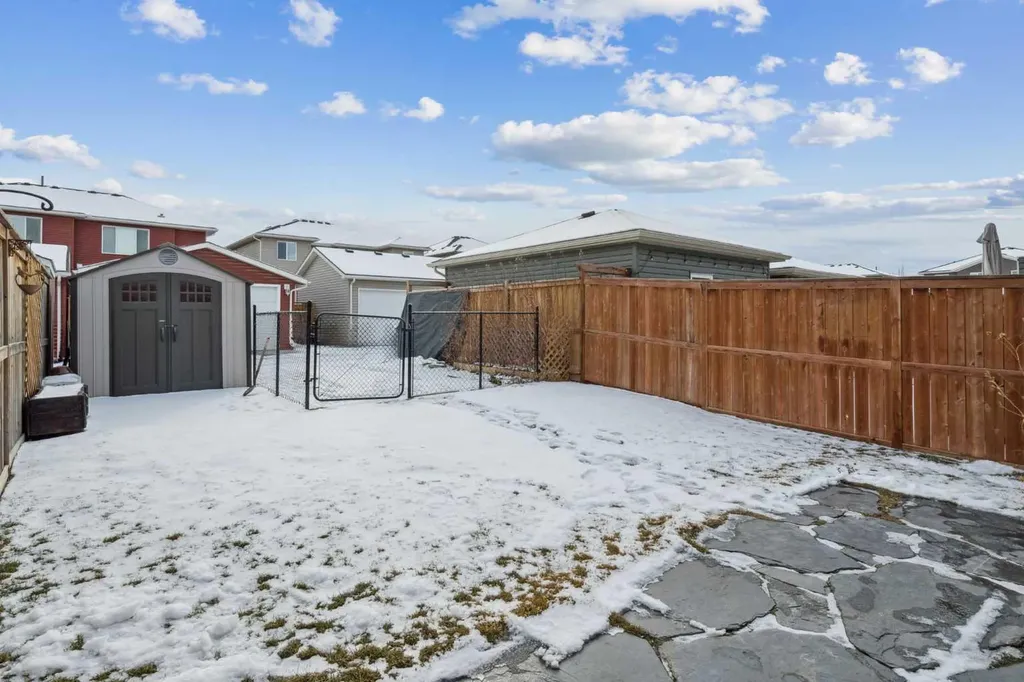 173 Willow Green Cochrane AB T4C 0Y9