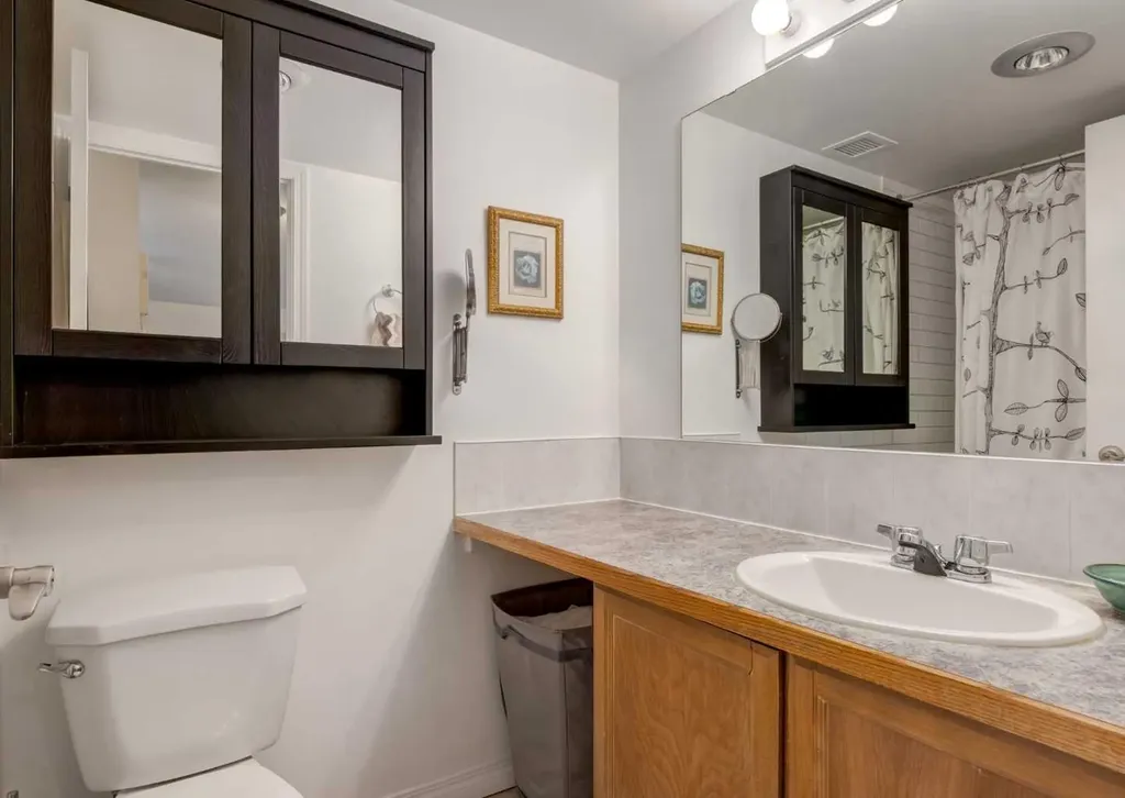1033 15 Avenue SW Calgary AB T2R 0S5
