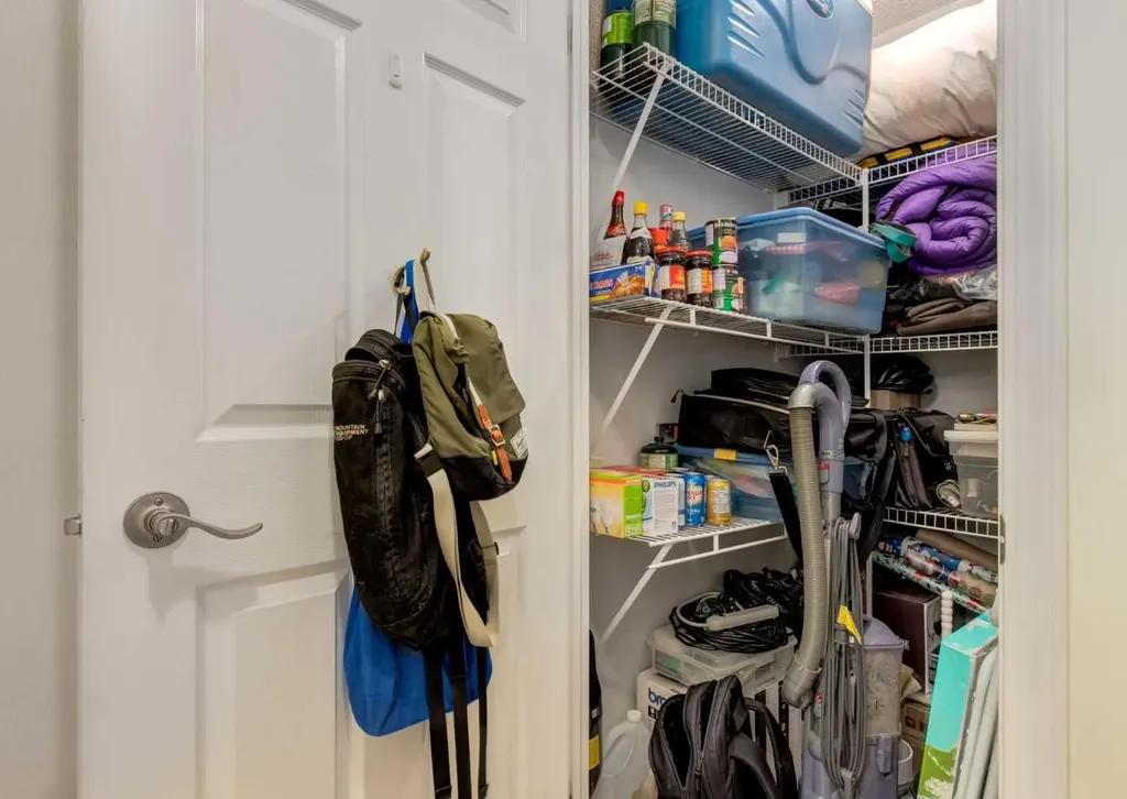 1033 15 Avenue SW Calgary AB T2R 0S5