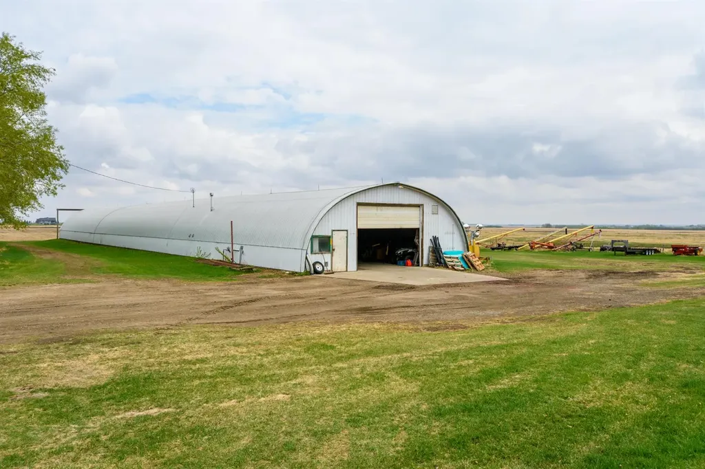 30319 Highway 2a Carstairs AB T0M0N0
