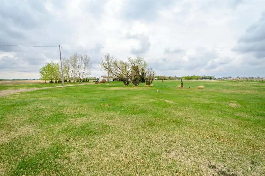 30319 Highway 2a Carstairs AB T0M0N0