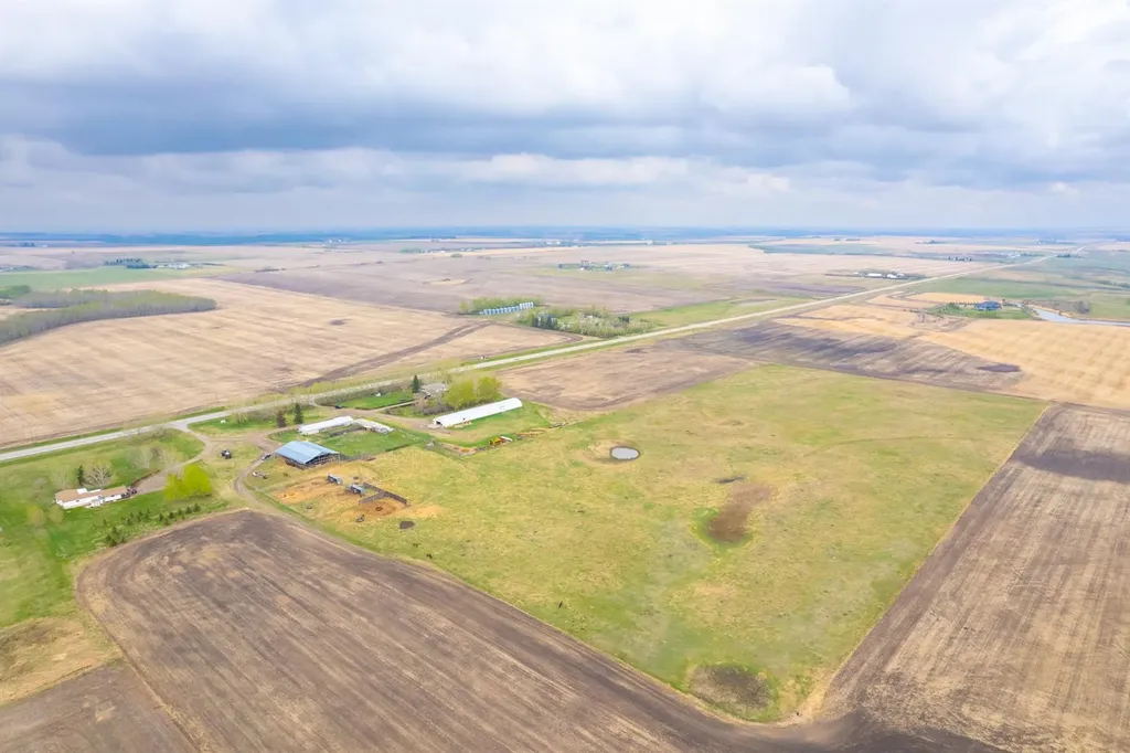 30319 Highway 2a Carstairs AB T0M0N0