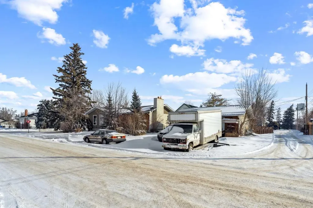 4617 48 Street Olds AB T4H 1E2