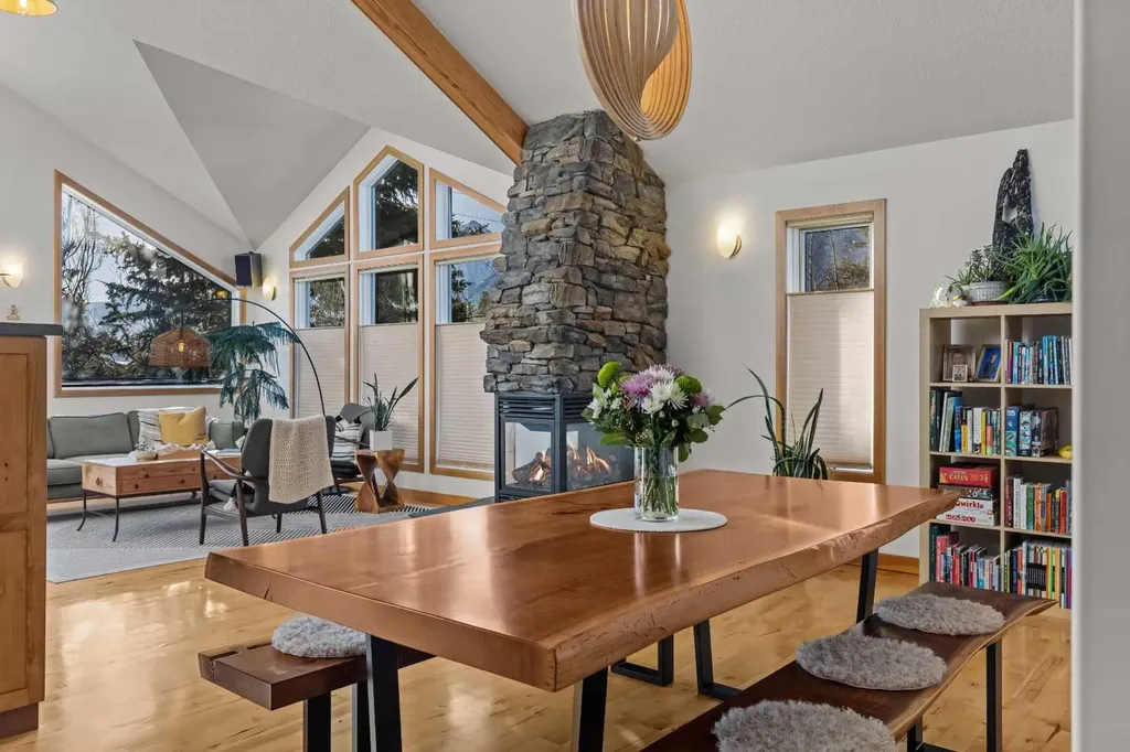 1712 11th Avenue Canmore AB T1W 1V2