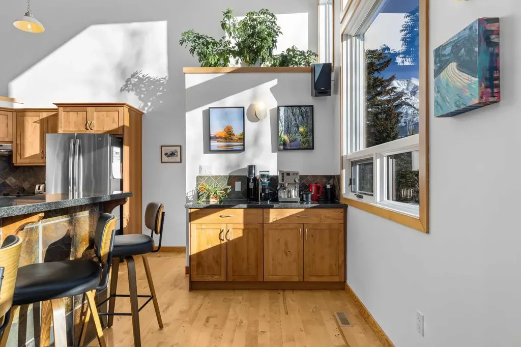 1712 11th Avenue Canmore AB T1W 1V2