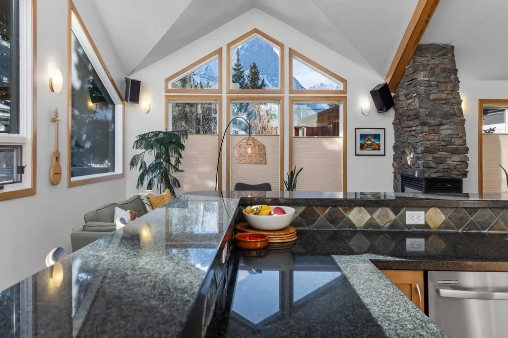 1712 11th Avenue Canmore AB T1W 1V2