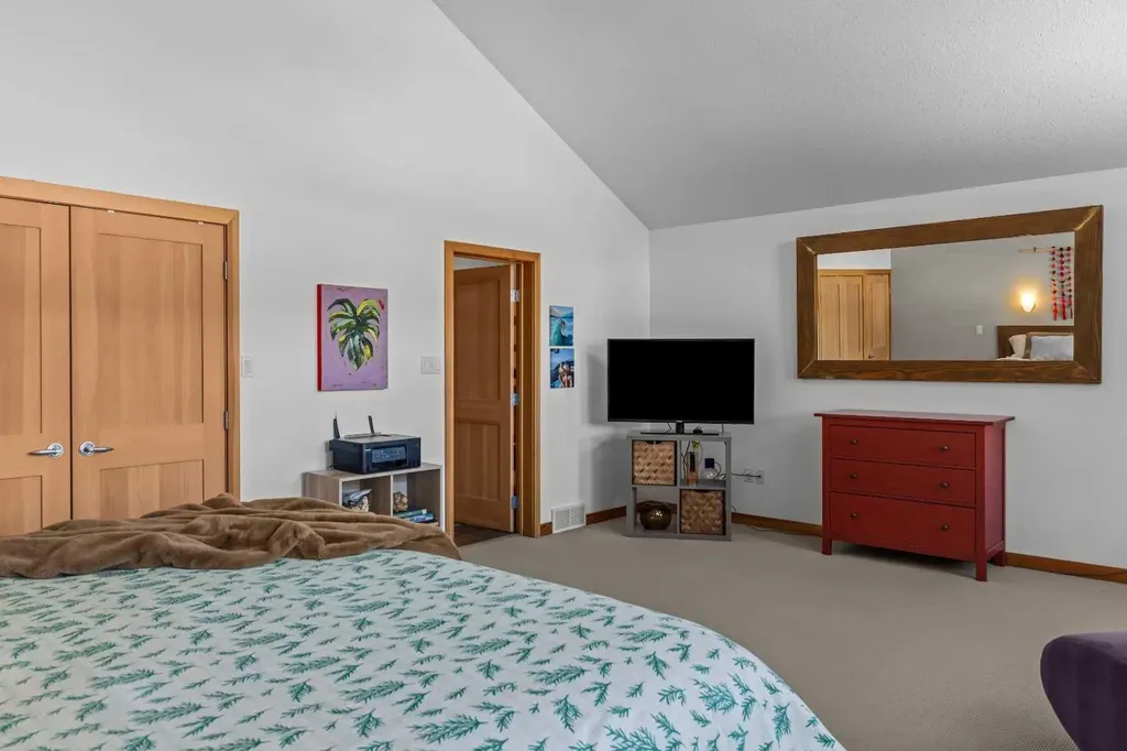 1712 11th Avenue Canmore AB T1W 1V2