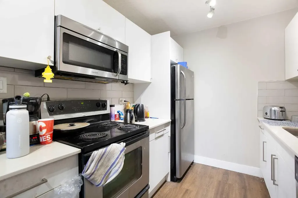 515 17 Avenue SW Calgary AB T2S0A9