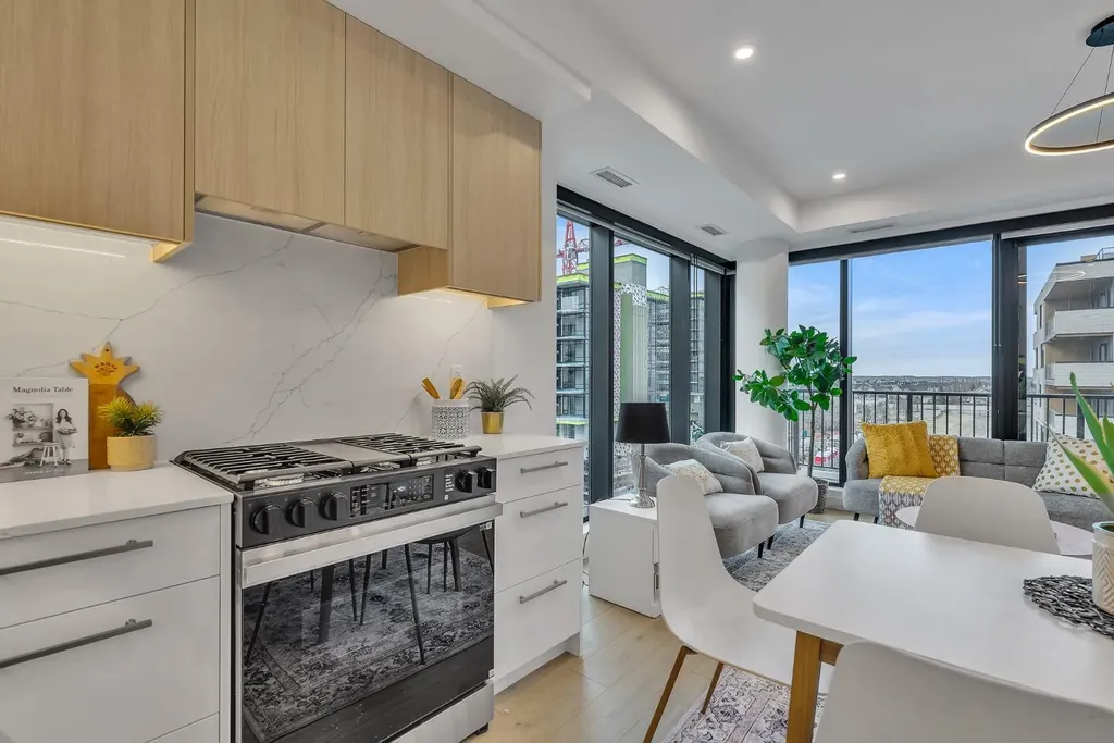 8375 Broadcast Avenue SW Calgary AB T3H6N2
