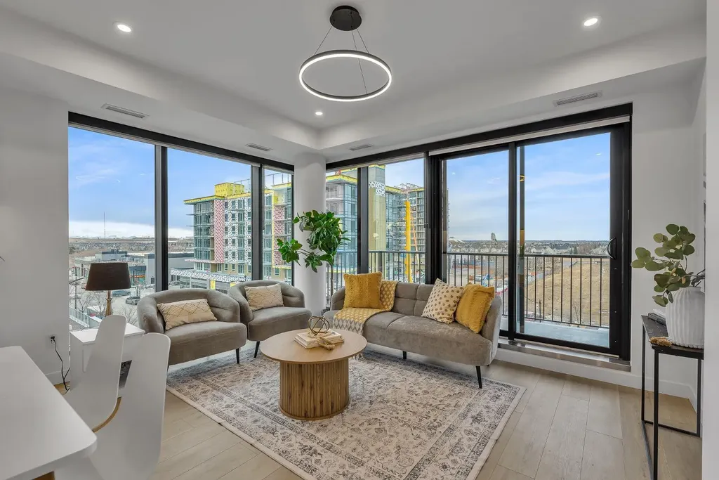 8375 Broadcast Avenue SW Calgary AB T3H6N2