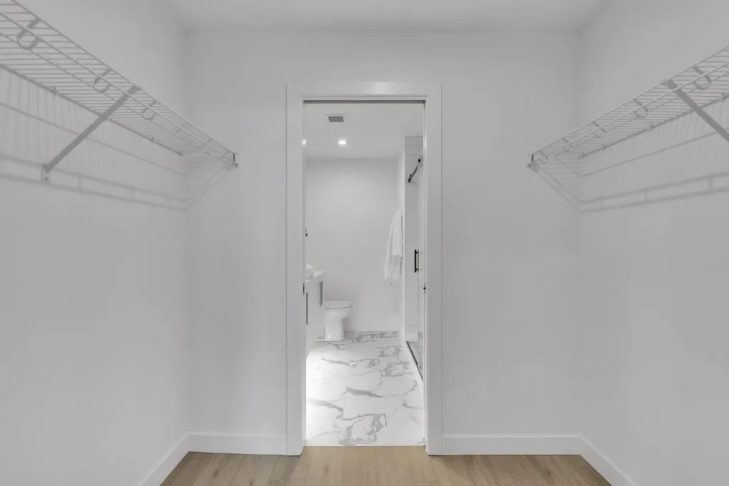 8375 Broadcast Avenue SW Calgary AB T3H6N2
