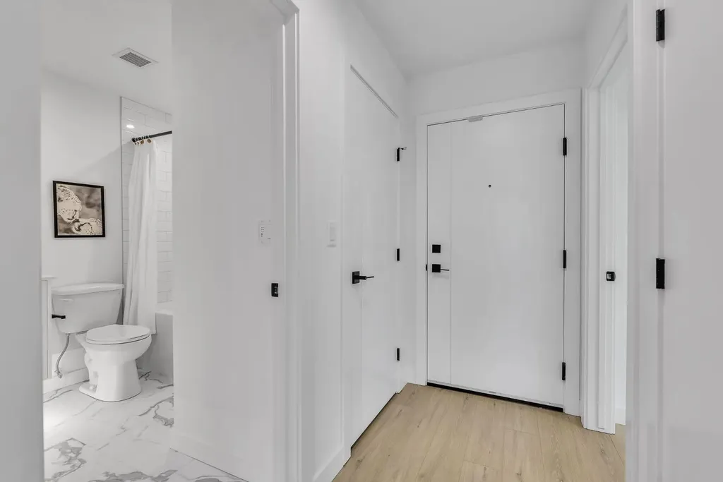 8375 Broadcast Avenue SW Calgary AB T3H6N2