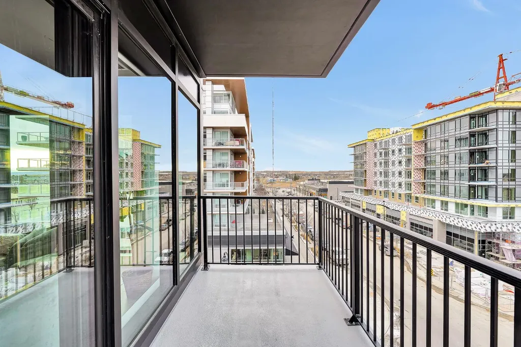 8375 Broadcast Avenue SW Calgary AB T3H6N2