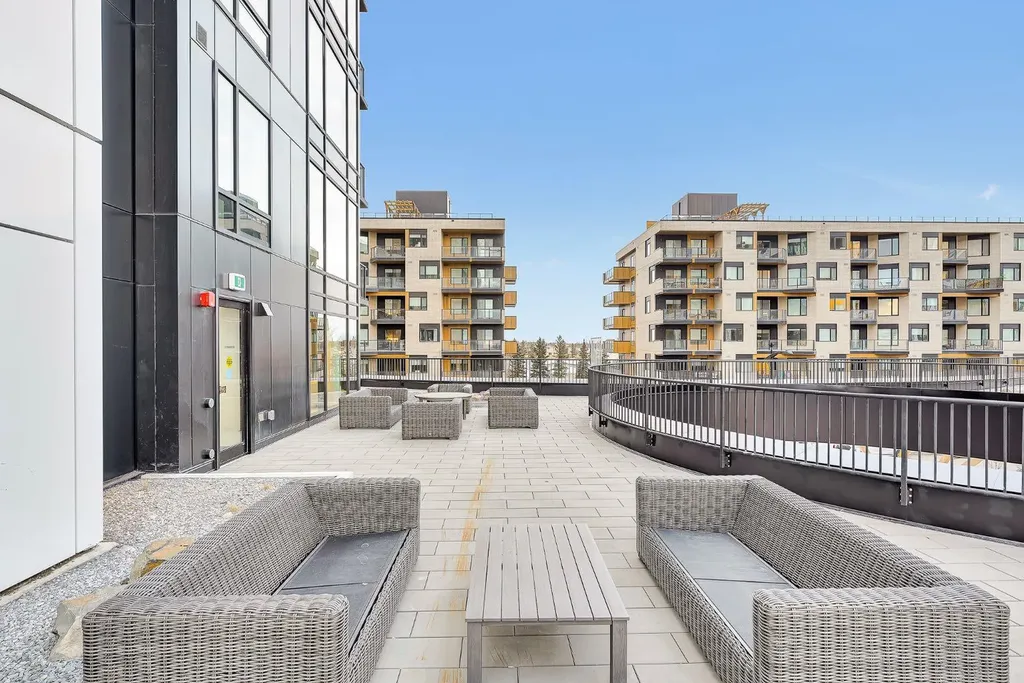 8375 Broadcast Avenue SW Calgary AB T3H6N2