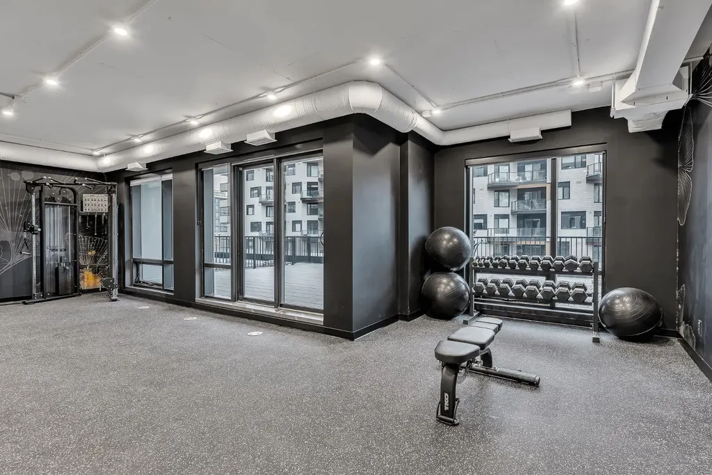 8375 Broadcast Avenue SW Calgary AB T3H6N2
