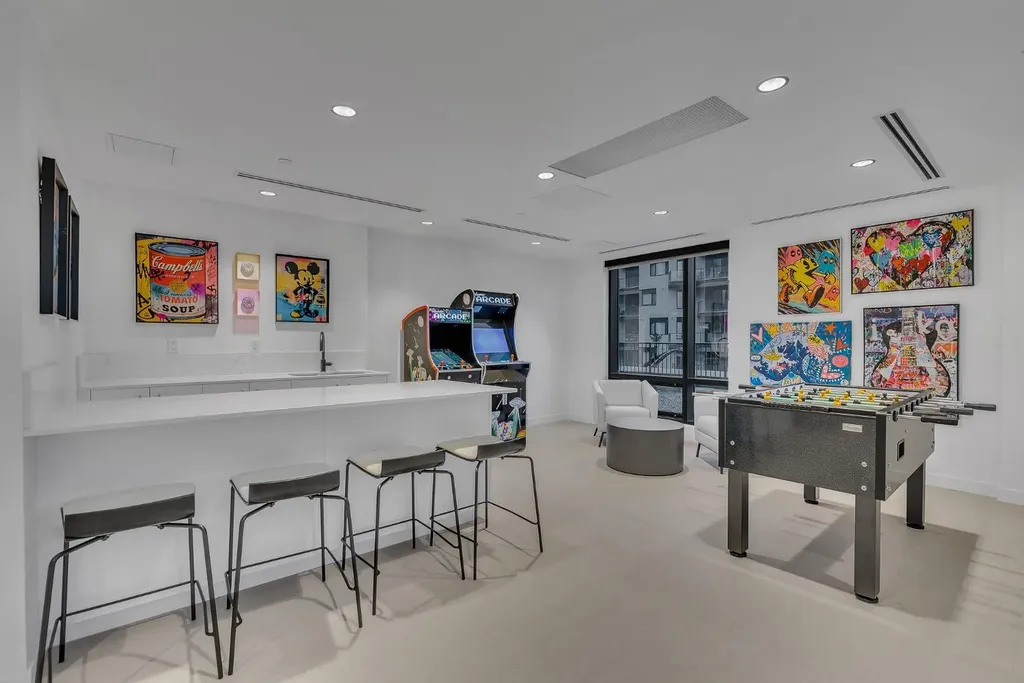 8375 Broadcast Avenue SW Calgary AB T3H6N2
