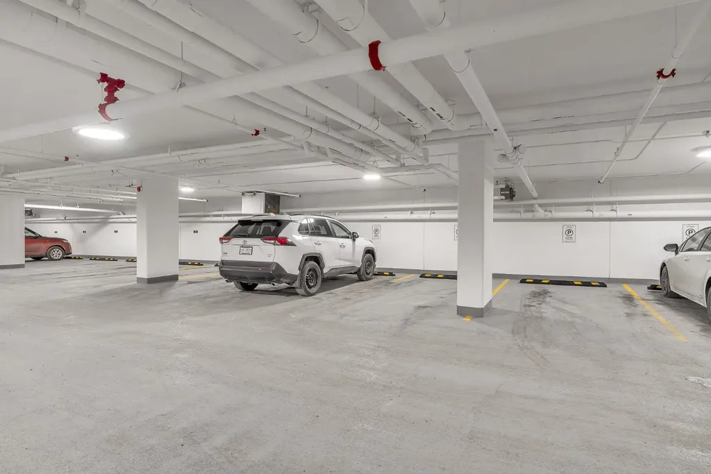 8375 Broadcast Avenue SW Calgary AB T3H6N2