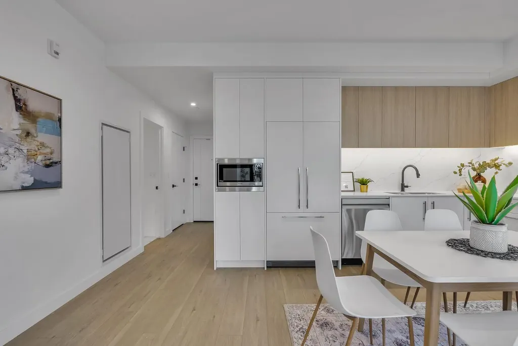 8375 Broadcast Avenue SW Calgary AB T3H6N2