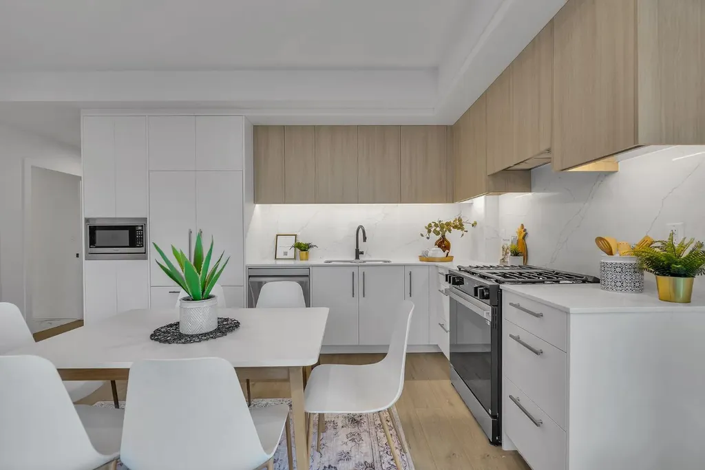 8375 Broadcast Avenue SW Calgary AB T3H6N2